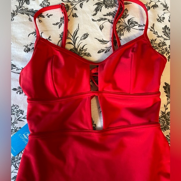BNWT Cupshe Swimsuit One Piece Red Size XS - Picture 6 of 7